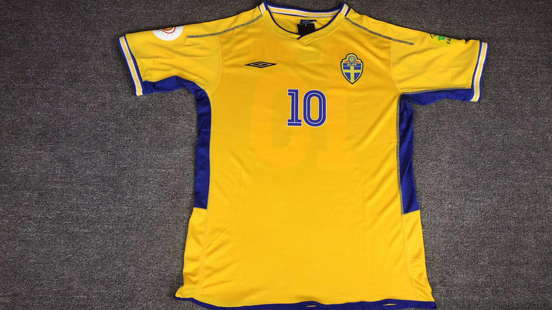 AAA Quality Sweden 2004 EuroCup Home Soccer Jersey